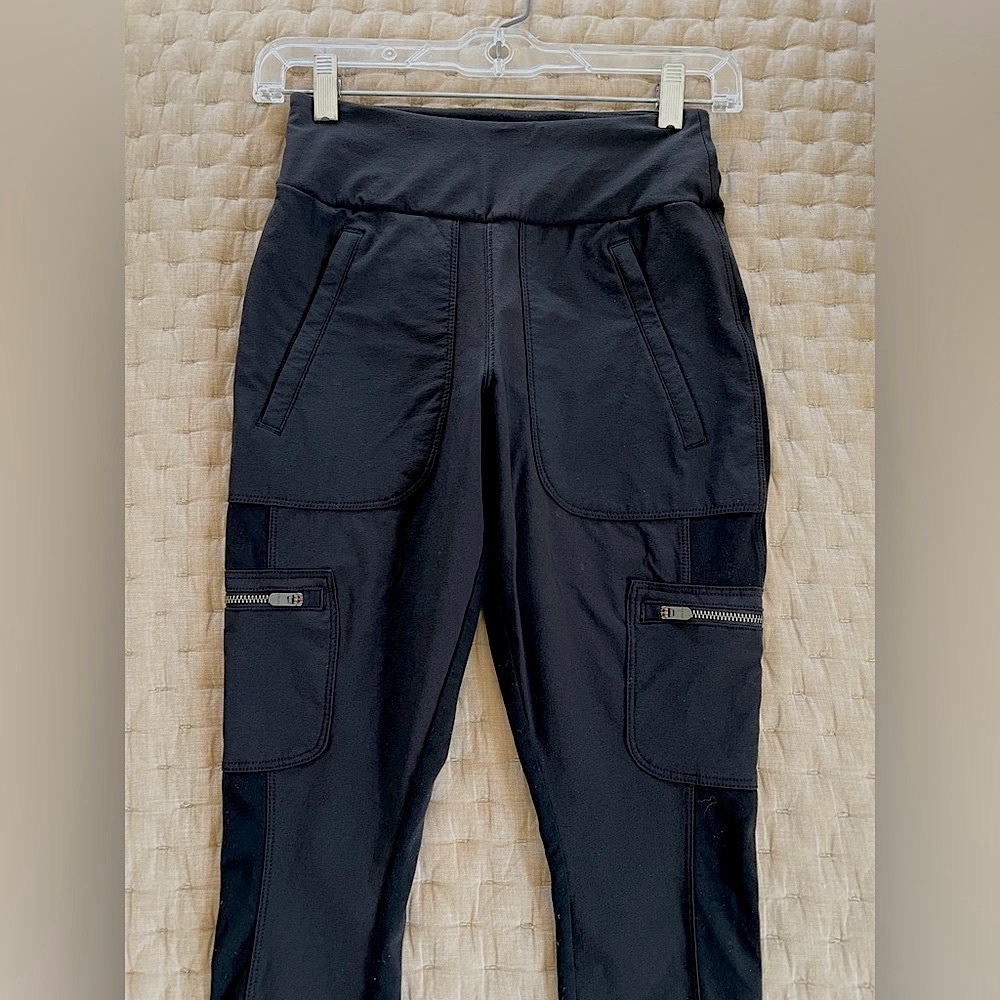 NWOT Athleta Headlands Hybrid Cargo II Tights